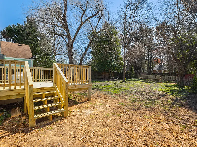6525 W Grace St — Photo 49