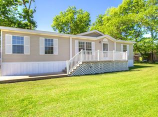 10715 Lake Dr, Willis, TX 77318
