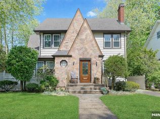 1334 Pennington Rd, Teaneck, NJ 07666