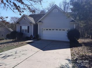 2803 Parkwest Dr, Albemarle, NC 28001