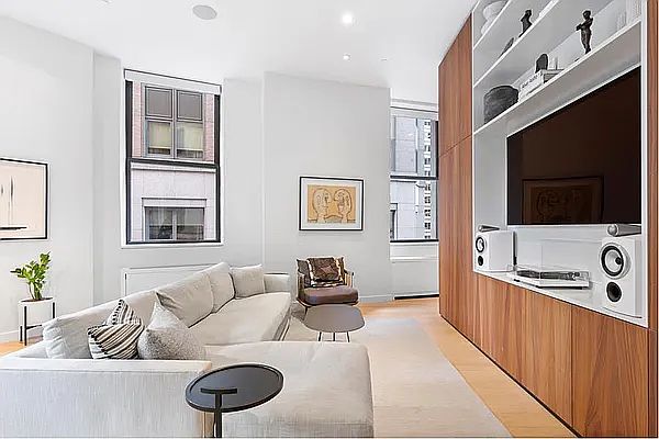 1st image of 82 Beaver St APT 305
