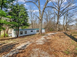 285 George Akins Rd, Westmoreland, TN 37186