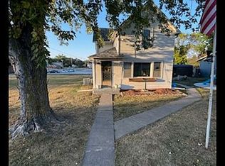 102 E O St, Weeping Water, NE 68463