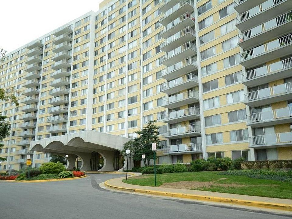 1st image of 301 N Beauregard St APT 602