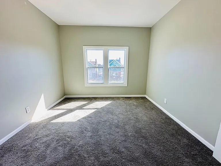 2634 Lawrence St — Photo 9