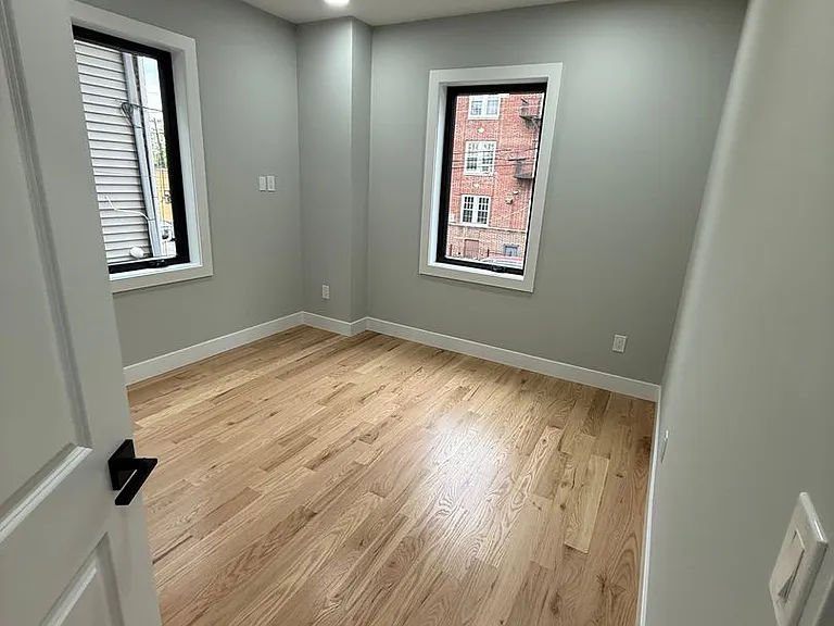 292 Schley St — Photo 12