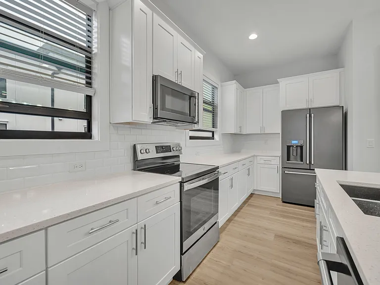 62 W Jersey St #13 — Photo 22