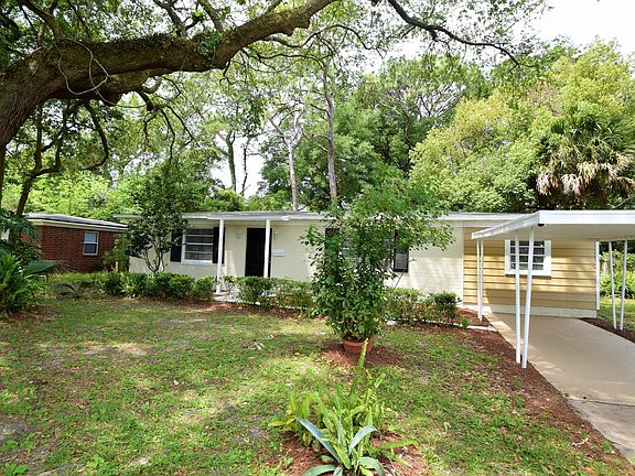 2nd image of 2228 Red Oak Dr