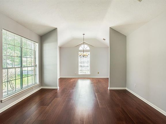 4th image of 17611 Masonridge Dr