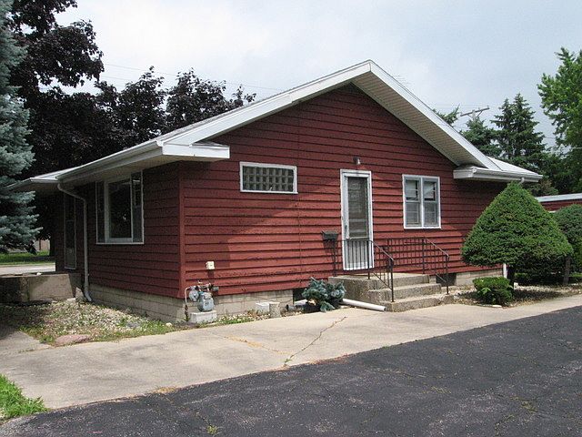 1st image of 1526 N Waverly Pl