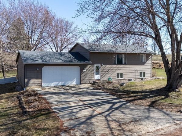 416 Elm Ave, Baltic, SD 57003