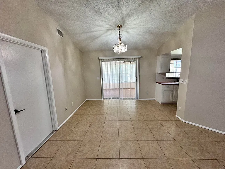 3480 Plaza Ave — Photo 3