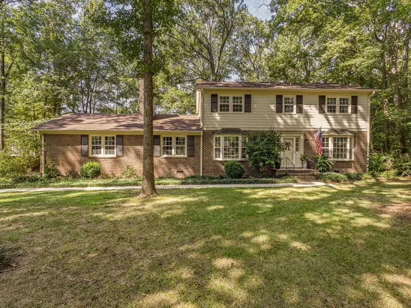 5131 Sourwood Rd, Durham, NC 27712