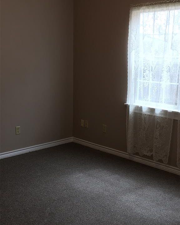 1st image of 838 Tangle Oaks Dr