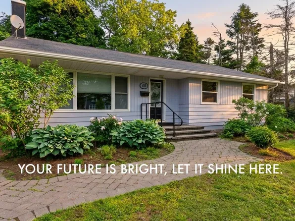 68 Mount Edward Rd, Charlottetown, PE C1A 5S5