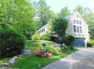 7 Southgate Rd, Kennebunk, ME 04043