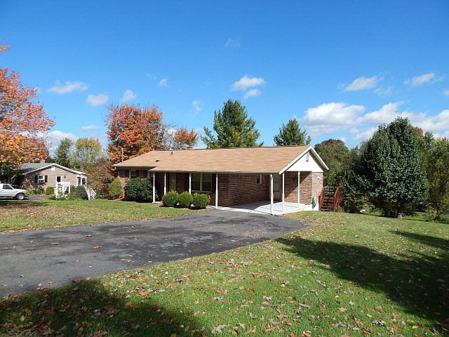 1st image of 52 Canterbury Ln
