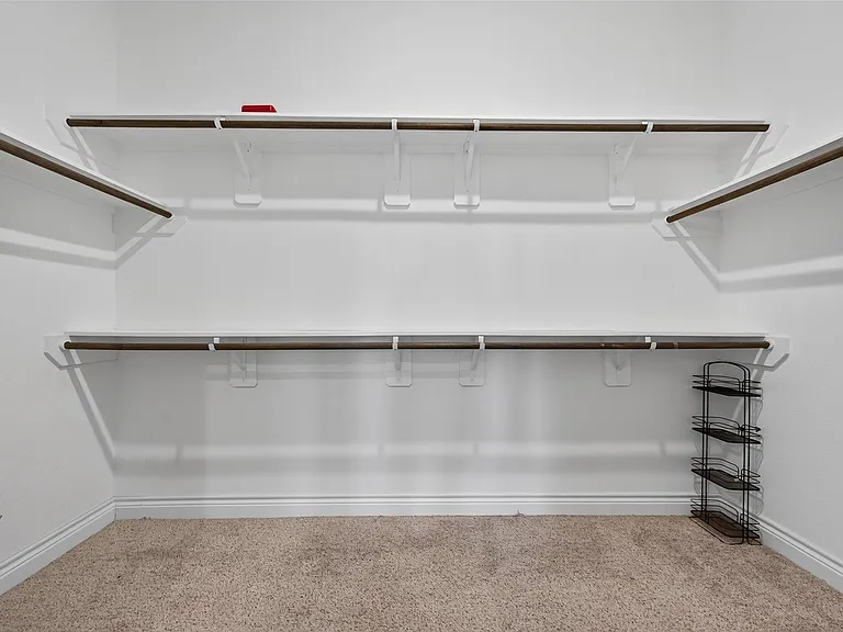 4947 Thunder Creek Ln — Photo 34