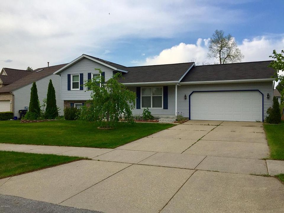 1st image of 2521 Thorn Creek St SE