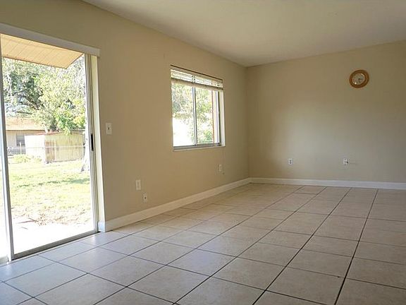 3rd image of 2448 Bucida Dr