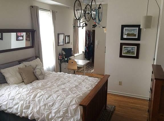 3rd image of 833 Lombard St APT 2B