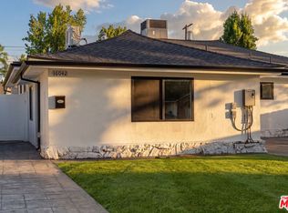 16042 Knapp St, North Hills, CA 91343