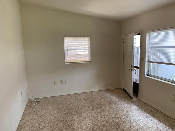 5th image of 301 N Brevard Ave #4