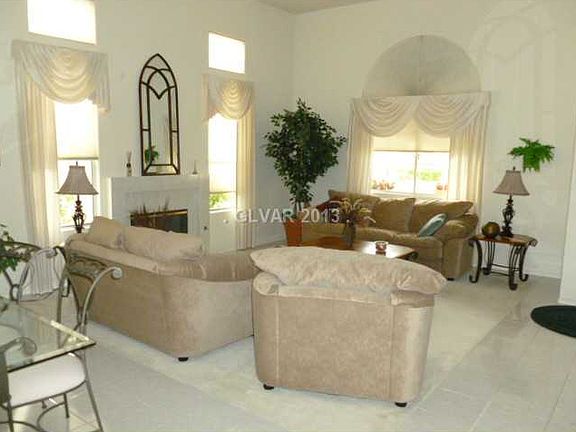 3rd image of 9428 Sundial Dr