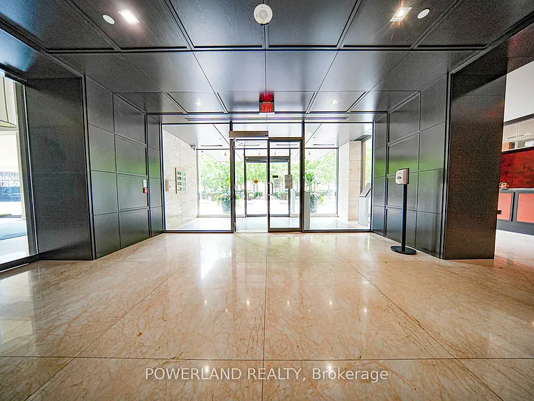 18 Yorkville Ave #317 — Photo 2