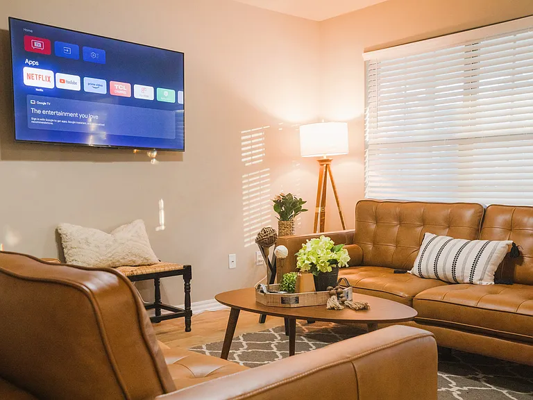 Lots of seating! 55 inch smart TV in living room