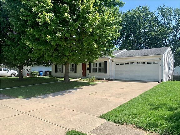 2nd image of 606 Willow Dr