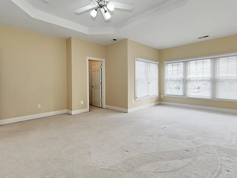 6913 Stanwick Sq — Photo 7