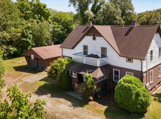 6 Ward Ln, Moosup, CT 06354