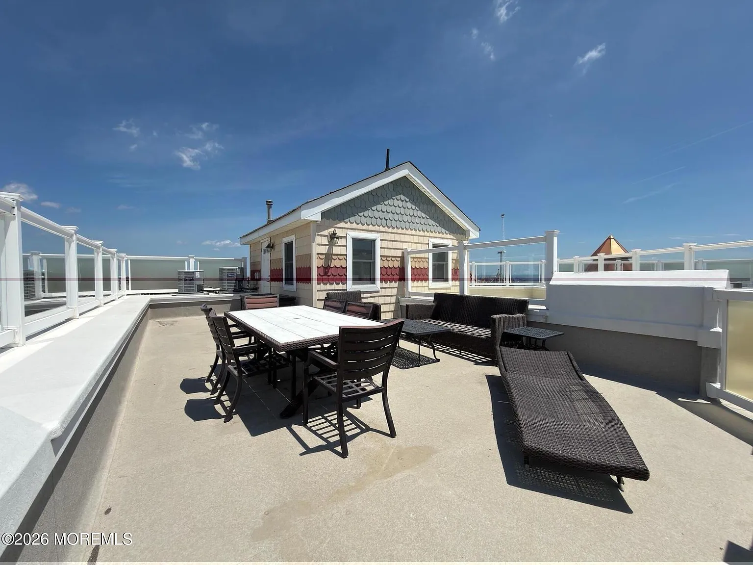 4 bed, 4.5 bath, $4,500 — Photo 3