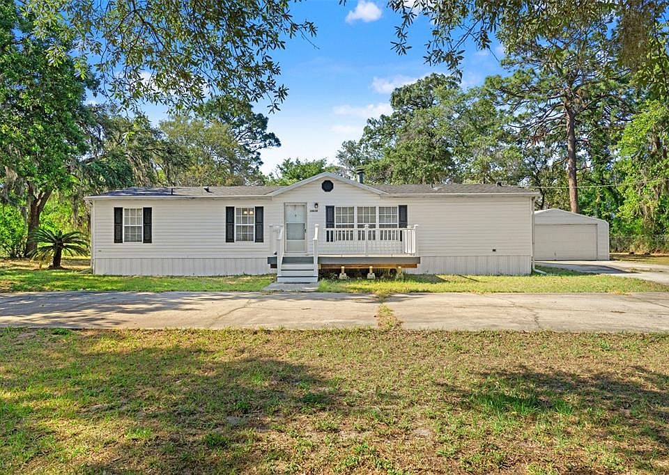 1st image of 10038 Oak Dr