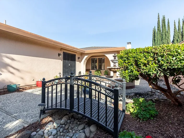 1308 Fransen Ct — Photo 4