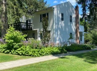 2739 Us Route 9, Hudson, NY 12534