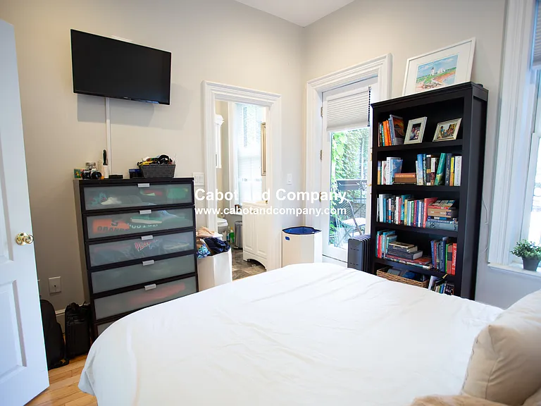 637 Tremont St #1 — Photo 9