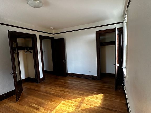 2nd image of 420 Short St #4