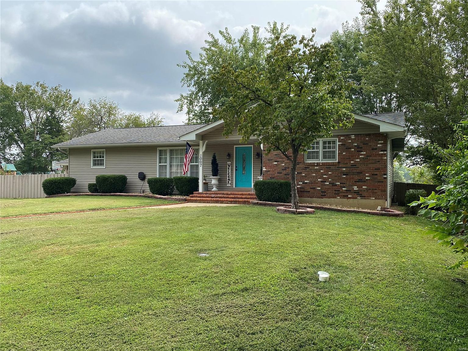 1007 Sycamore St, Cuba, MO 65453 Zillow