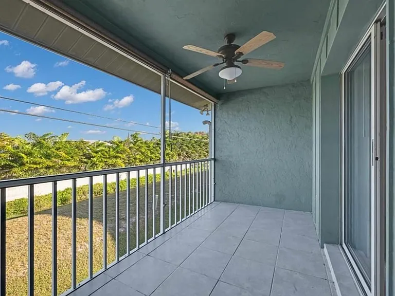 148 Cypress Way E #8 — Photo 6