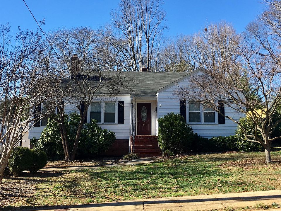 1st image of 34 Wilshire Dr