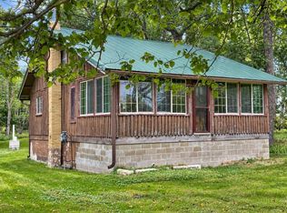 W7720 Lamp Rd, Fort Atkinson, WI 53538