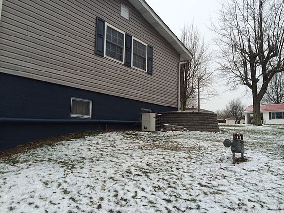 5th image of 52433 East Dr
