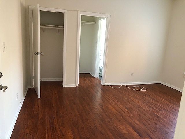 2nd image of 904 N Hoover St APT 206
