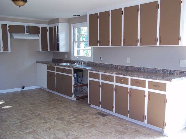 2nd image of 1646 Buckhorn Rd