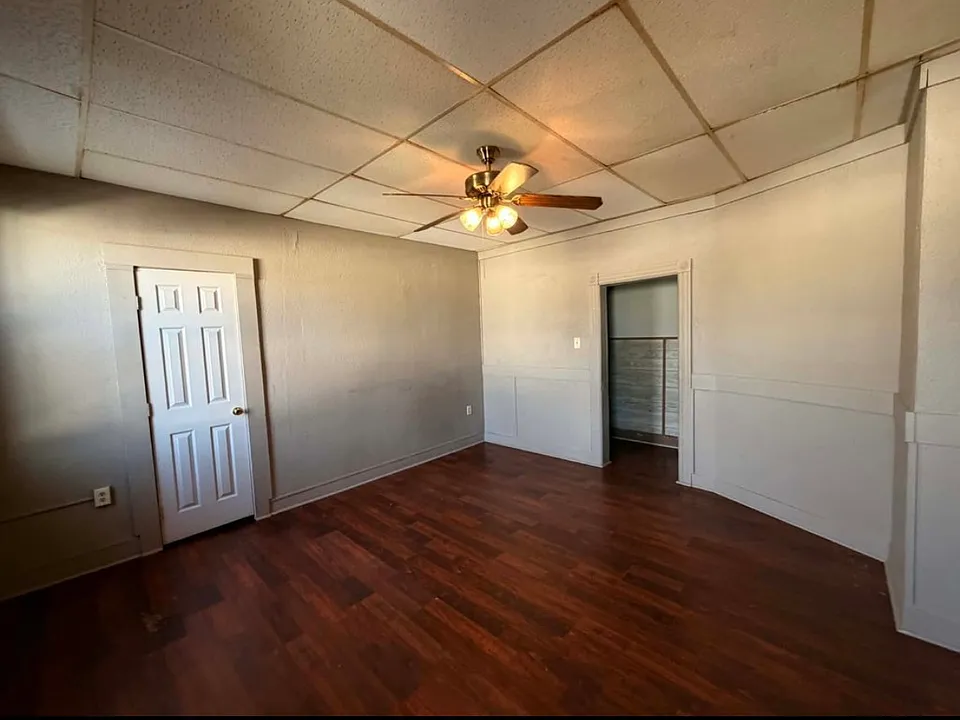 99 N Main St #2A