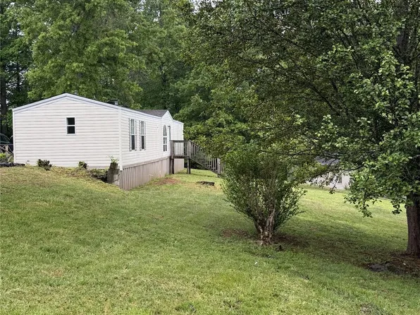111 Otter Ridge Rd, Leicester, NC 28748
