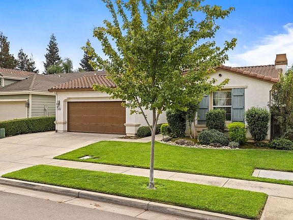 3rd image of 2236 Giannoni Way