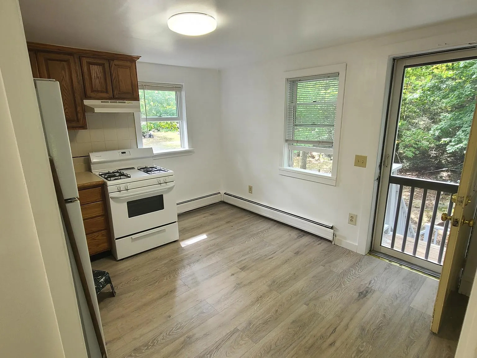 2 bed, 1000 sqft, $2,000 — Photo 3
